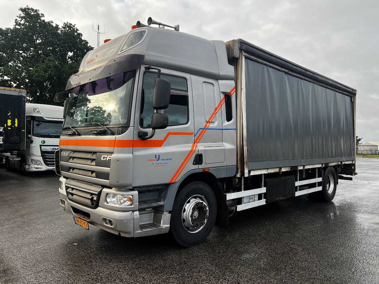 DAF CF 75.250 SC, Euro 5 - Camion à rideaux coulissants: photos 1 DAF CF 75.250 SC, Euro 5 - Camion à rideaux coulissants: photos 1