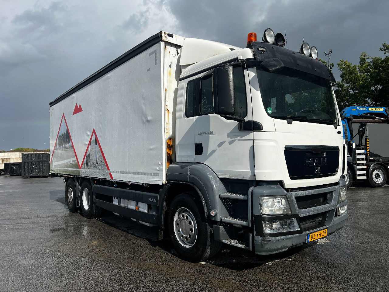 MAN TGS 26.400 6x2, Euro 5 - Camion à rideaux coulissants: photos 2 MAN TGS 26.400 6x2, Euro 5 - Camion à rideaux coulissants: photos 2