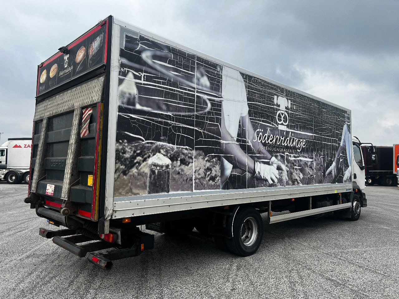 Volvo FL 12.240 Euro 5, NL truck - Camion fourgon: photos 3 Volvo FL 12.240 Euro 5, NL truck - Camion fourgon: photos 3