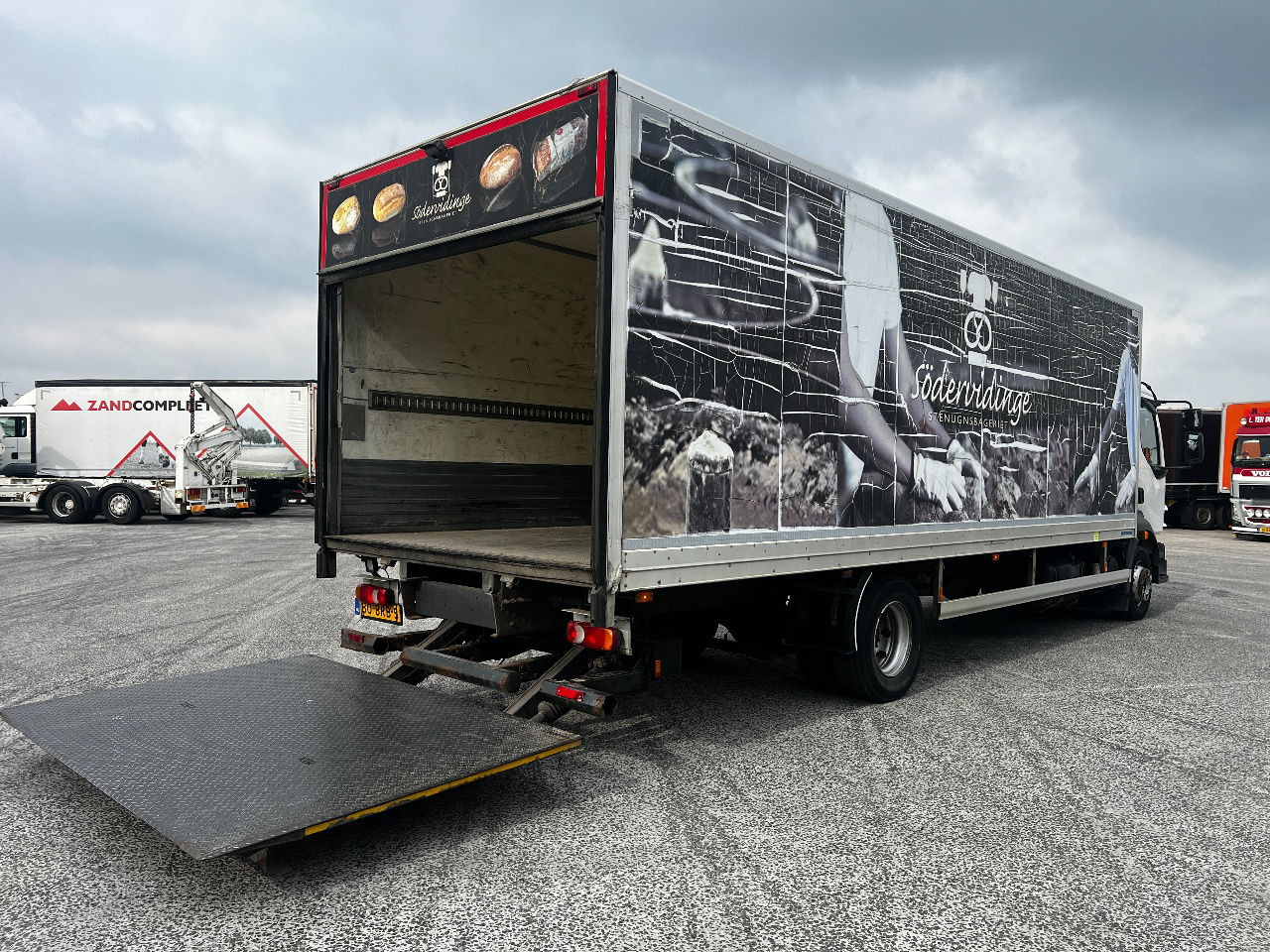 Volvo FL 12.240 Euro 5, NL truck - Camion fourgon: photos 5 Volvo FL 12.240 Euro 5, NL truck - Camion fourgon: photos 5