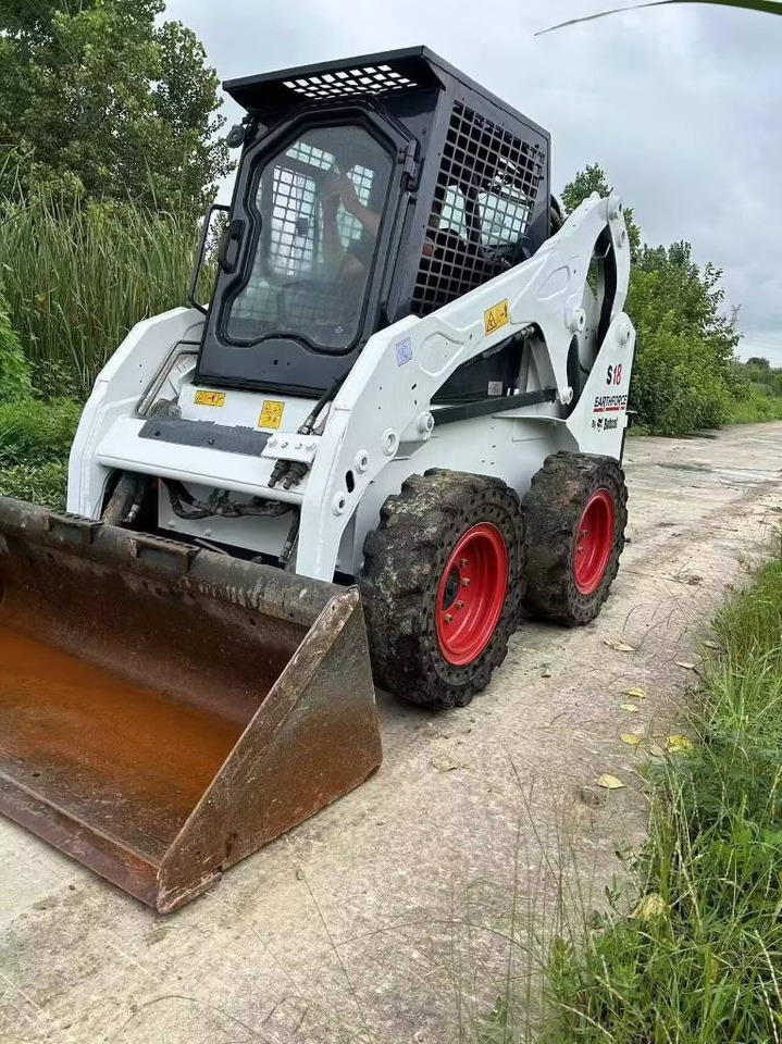 Bobcat S 18 - Mini chargeuse: photos 3 Bobcat S 18 - Mini chargeuse: photos 3
