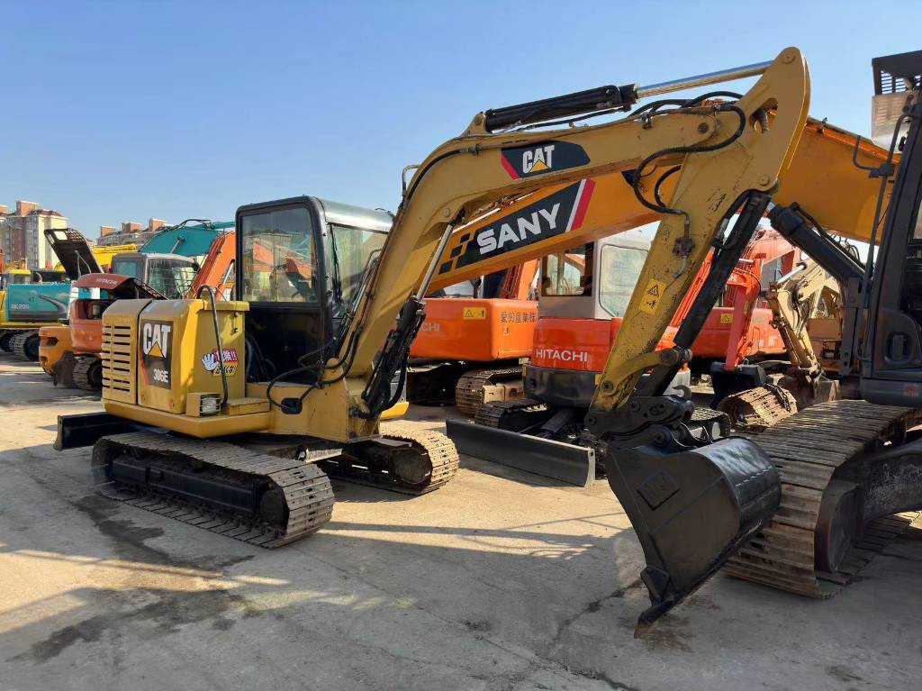 CAT 306E - Mini pelle: photos 2 CAT 306E - Mini pelle: photos 2