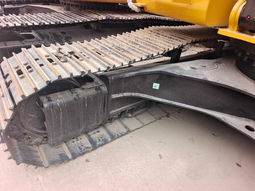 CAT 324 D - Pelle sur chenille: photos 4 CAT 324 D - Pelle sur chenille: photos 4