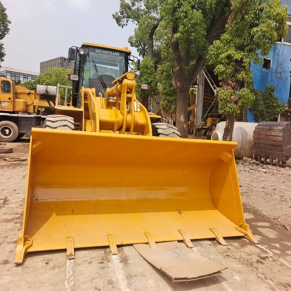 CAT 966 H - Chargeuse sur pneus: photos 3 CAT 966 H - Chargeuse sur pneus: photos 3