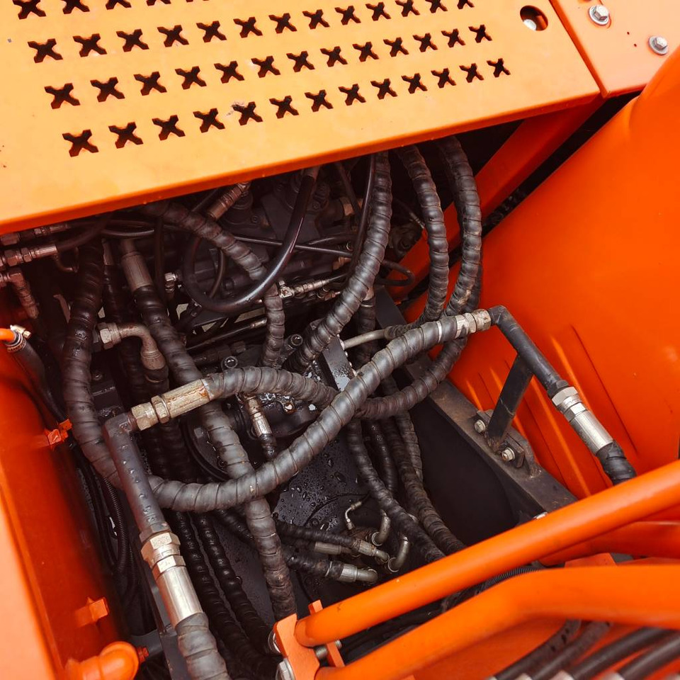 Doosan DX 150 LC - Pelle sur chenille: photos 5 Doosan DX 150 LC - Pelle sur chenille: photos 5