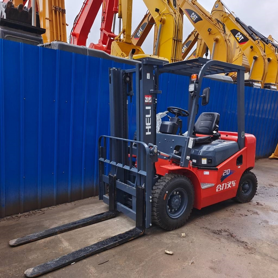 Heli FD 30 - Chariot élévateur diesel: photos 3 Heli FD 30 - Chariot élévateur diesel: photos 3