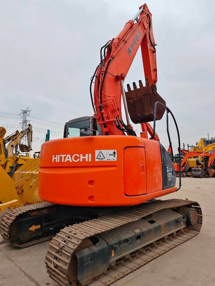 Hitachi ZX 135 US - Pelle sur chenille: photos 4 Hitachi ZX 135 US - Pelle sur chenille: photos 4