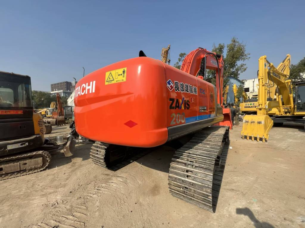 Hitachi ZX 200-3 G - Pelle sur chenille: photos 3 Hitachi ZX 200-3 G - Pelle sur chenille: photos 3