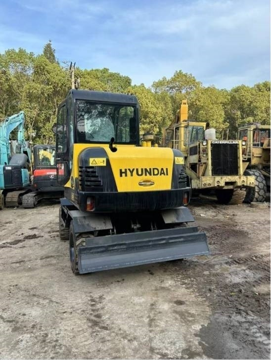Hyundai 100% new Hyundai HW 60 ECO - Pelle sur pneus: photos 3 Hyundai 100% new Hyundai HW 60 ECO - Pelle sur pneus: photos 3