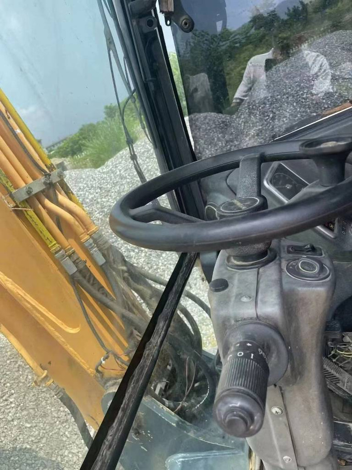 Hyundai 60W-9 - Pelle sur pneus: photos 5 Hyundai 60W-9 - Pelle sur pneus: photos 5