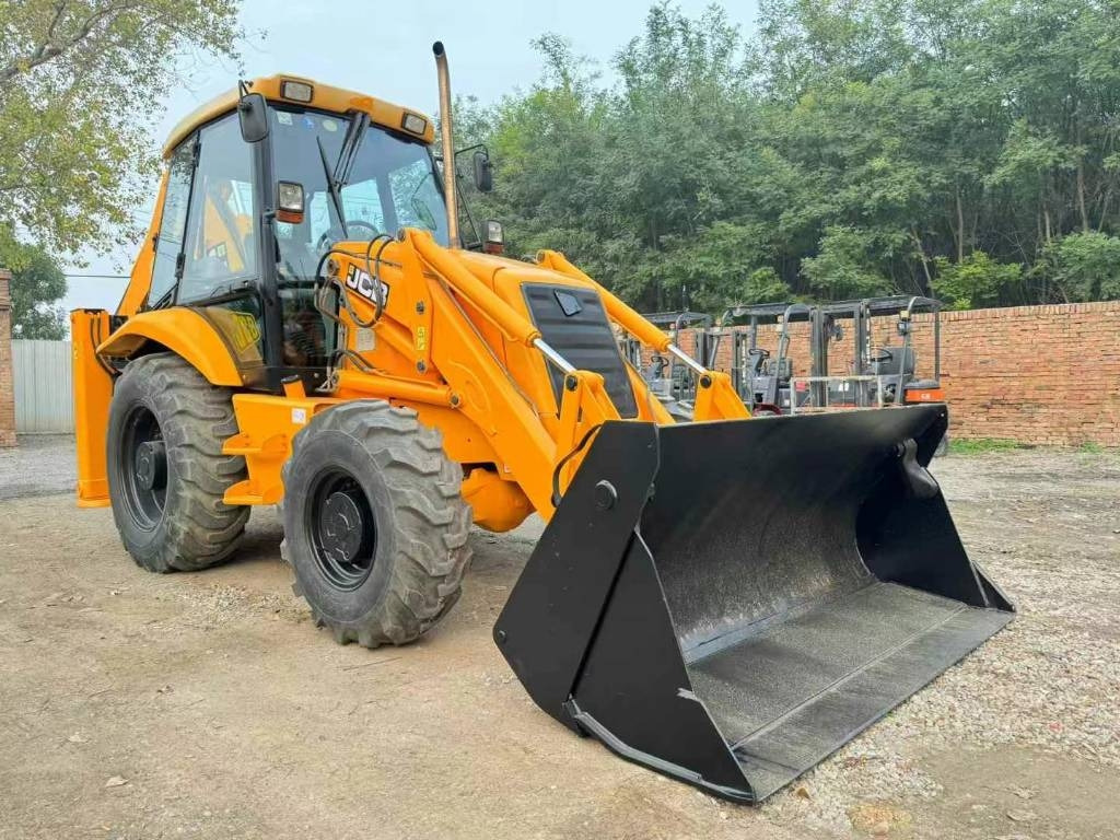 JCB 3 CX Brand new machine - Pelle sur chenille: photos 1 JCB 3 CX Brand new machine - Pelle sur chenille: photos 1