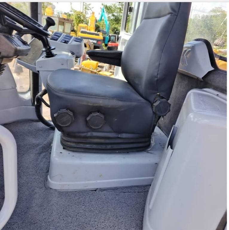 Kalmar DRF 450 - Reach stacker: photos 5 Kalmar DRF 450 - Reach stacker: photos 5