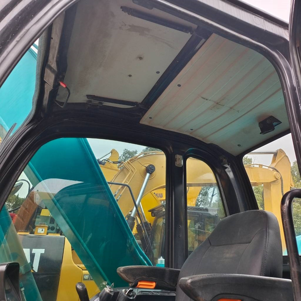 Kobelco SK 75 CSR - Pelle sur chenille: photos 5 Kobelco SK 75 CSR - Pelle sur chenille: photos 5