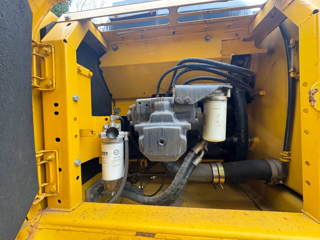 Komatsu Komatsu PC 210 LC-8 - Pelle sur chenille: photos 3 Komatsu Komatsu PC 210 LC-8 - Pelle sur chenille: photos 3