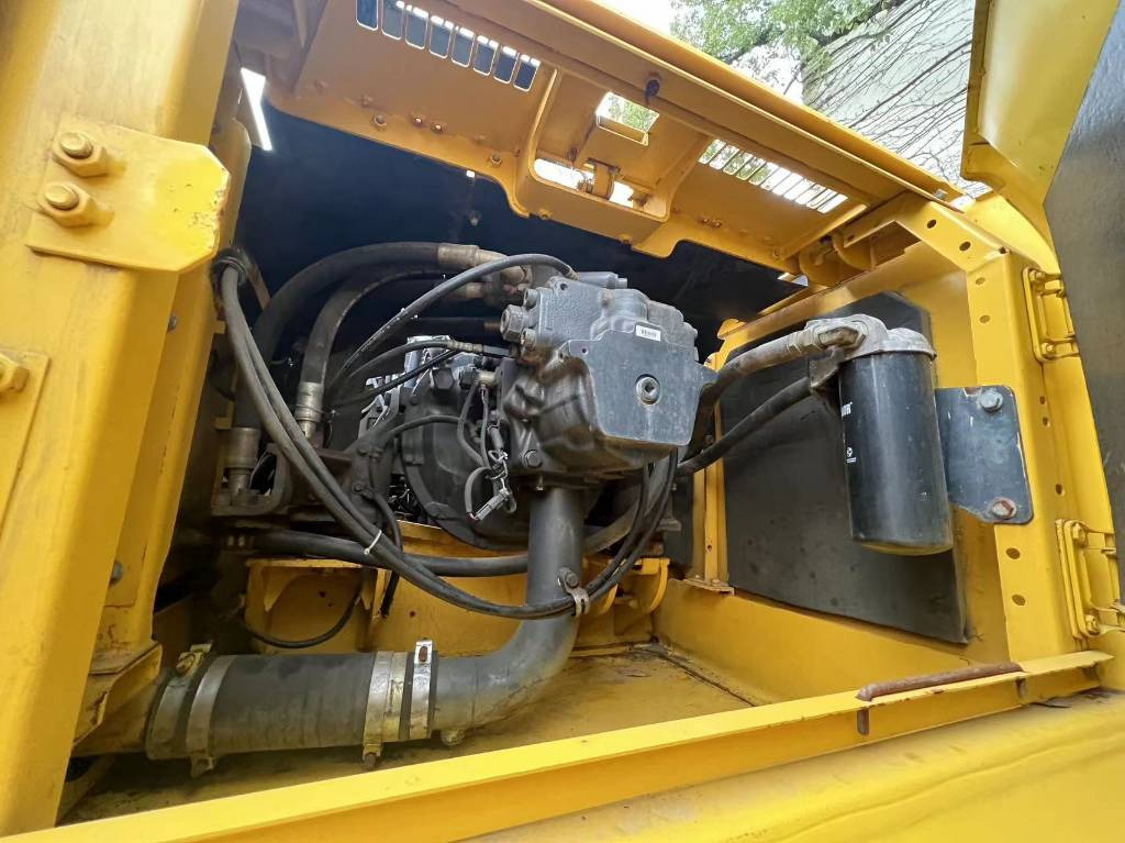 Komatsu PC 360-7 - Pelle sur chenille: photos 3 Komatsu PC 360-7 - Pelle sur chenille: photos 3
