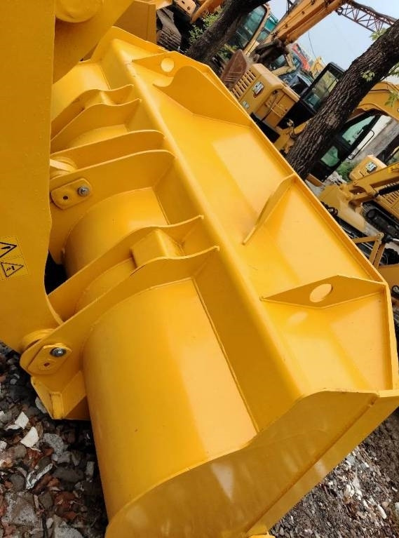 Komatsu WA 320-5 - Chargeuse sur pneus: photos 4 Komatsu WA 320-5 - Chargeuse sur pneus: photos 4