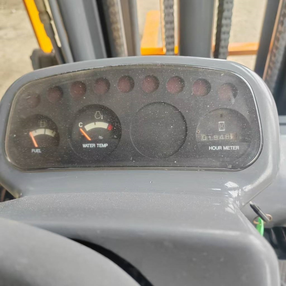 Crédit-bail de  TCM FD 30 TCM FD 30: photos 9