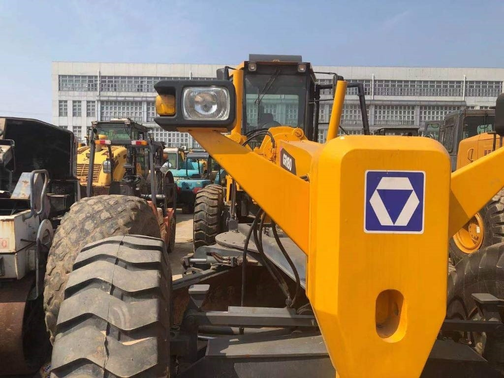 XCMG GR 180 - Pelle sur chenille: photos 2 XCMG GR 180 - Pelle sur chenille: photos 2