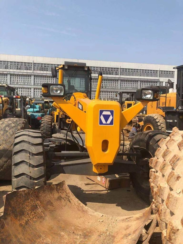 XCMG GR 180 - Pelle sur chenille: photos 1 XCMG GR 180 - Pelle sur chenille: photos 1