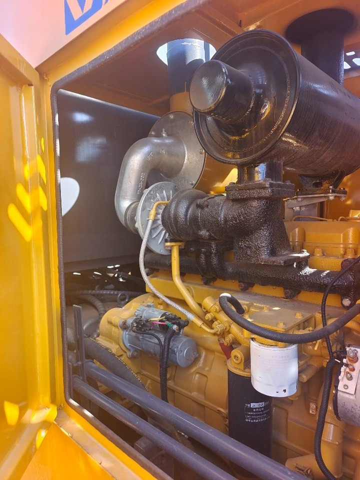 XCMG GR 180 - Pelle sur chenille: photos 5 XCMG GR 180 - Pelle sur chenille: photos 5