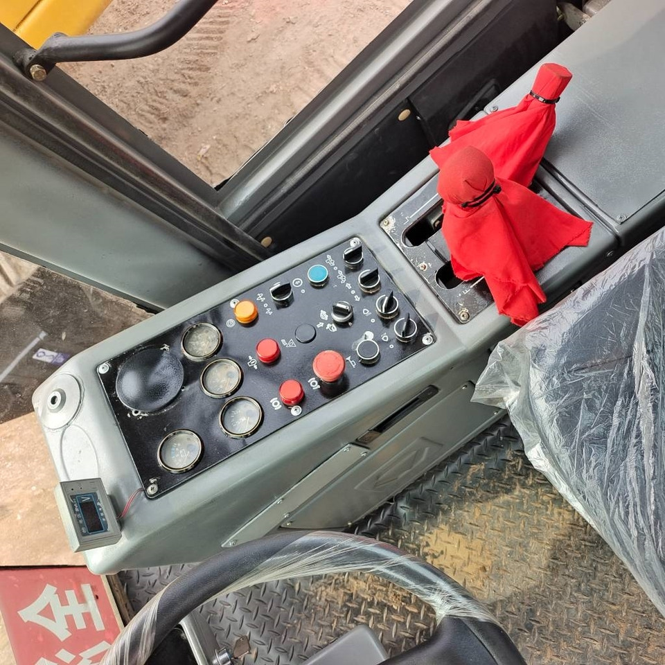 Crédit-bail de  XCMG XS 143J XCMG XS 143J: photos 9