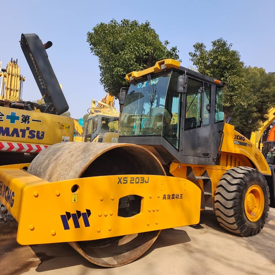 XCMG XS 203 J - Pelle sur chenille: photos 3 XCMG XS 203 J - Pelle sur chenille: photos 3