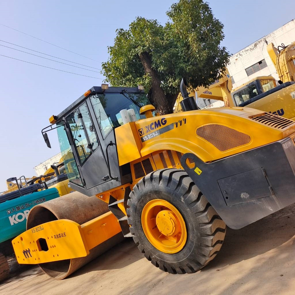 XCMG XS 203 J - Pelle sur chenille: photos 2 XCMG XS 203 J - Pelle sur chenille: photos 2