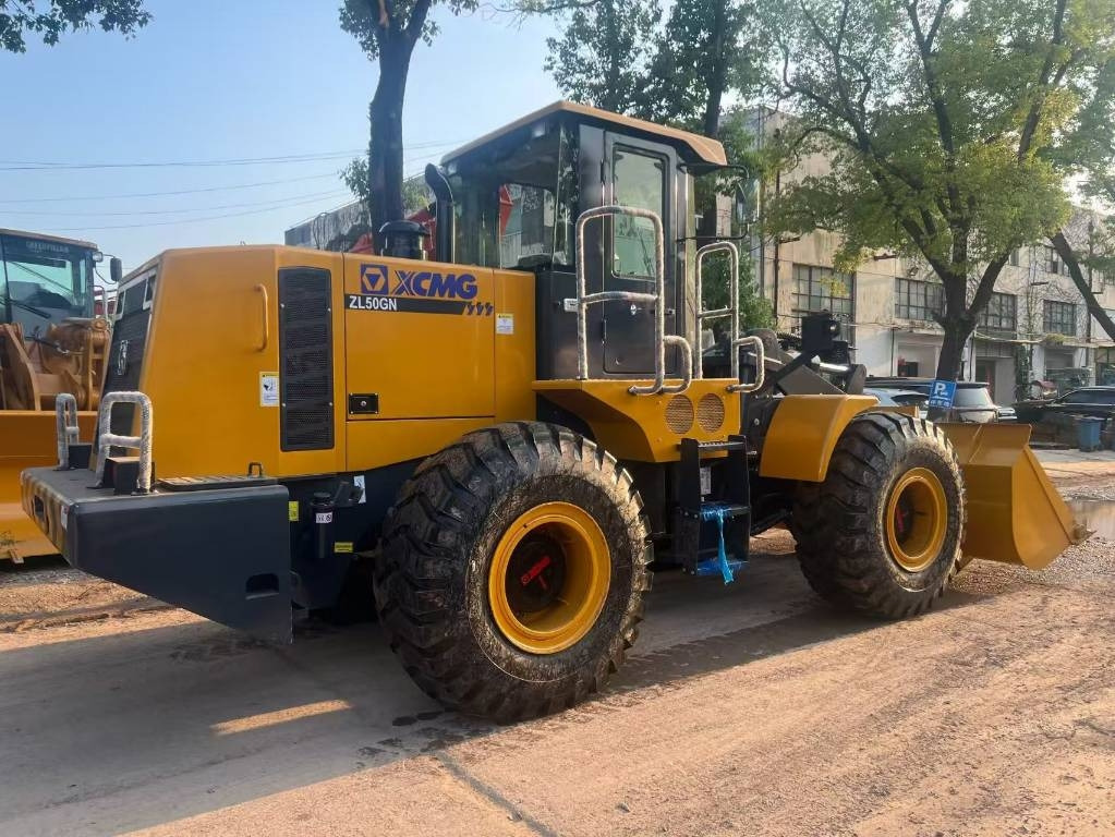 XCMG ZL 50 GN - Chargeuse sur pneus: photos 1 XCMG ZL 50 GN - Chargeuse sur pneus: photos 1