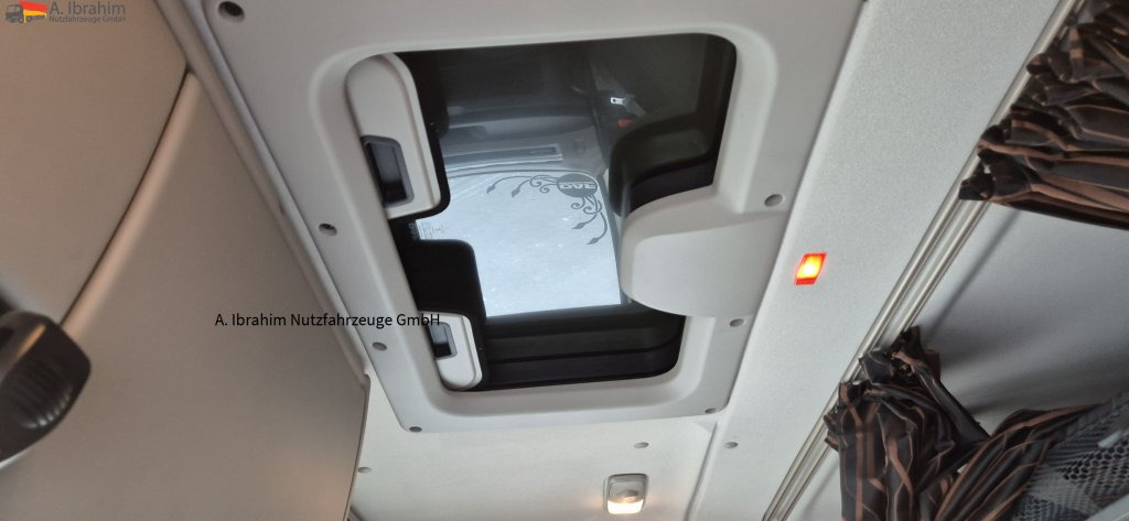 Daf XF 450 FAR 6x2, Liftachse Schiebeplane, Edscha - Camion à rideaux coulissants: photos 4 Daf XF 450 FAR 6x2, Liftachse Schiebeplane, Edscha - Camion à rideaux coulissants: photos 4
