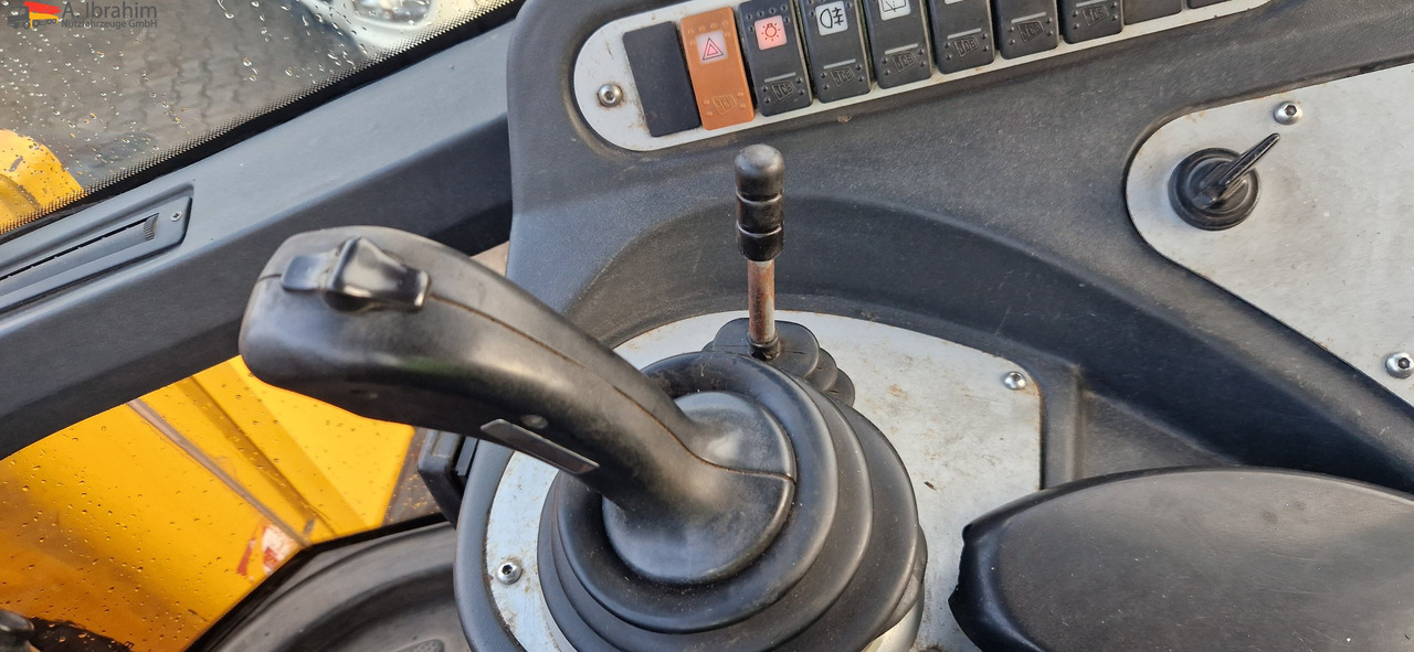 JCB 436Z Hochkippschaufel Wandler neu, Ölpumpe neu - Chargeuse sur pneus: photos 3 JCB 436Z Hochkippschaufel Wandler neu, Ölpumpe neu - Chargeuse sur pneus: photos 3