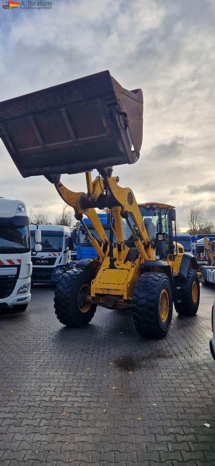 JCB 436Z Hochkippschaufel Wandler neu, Ölpumpe neu - Chargeuse sur pneus: photos 1 JCB 436Z Hochkippschaufel Wandler neu, Ölpumpe neu - Chargeuse sur pneus: photos 1