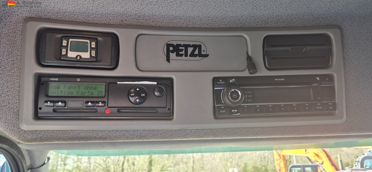 Mercedes-Benz 1824 Kipper Kran, Edelstahlaufbau Tierentsorgung - Camion benne, Camion grue: photos 3 Mercedes-Benz 1824 Kipper Kran, Edelstahlaufbau Tierentsorgung - Camion benne, Camion grue: photos 3