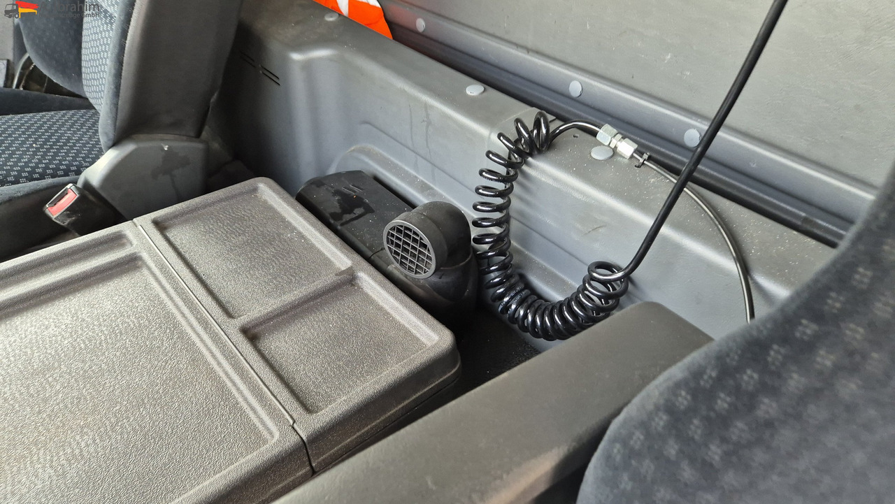 Mercedes-Benz 2540L Frigoblock, 6x2 Lenk-Liftachse - Camion frigorifique: photos 4 Mercedes-Benz 2540L Frigoblock, 6x2 Lenk-Liftachse - Camion frigorifique: photos 4