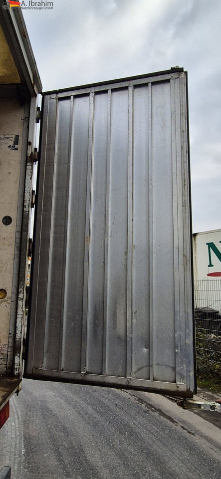 Mercedes-Benz 817 Möbelkoffer - Fourgon grand volume: photos 4 Mercedes-Benz 817 Möbelkoffer - Fourgon grand volume: photos 4