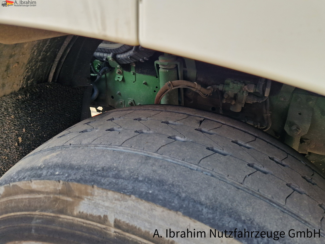 Daf CF 400 FT PTO für Kompressor Standklima, fehlerfrei - Tracteur routier: photos 2 Daf CF 400 FT PTO für Kompressor Standklima, fehlerfrei - Tracteur routier: photos 2