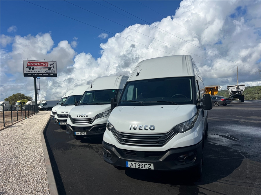 Fourgon utilitaire Iveco 35C16: photos 15