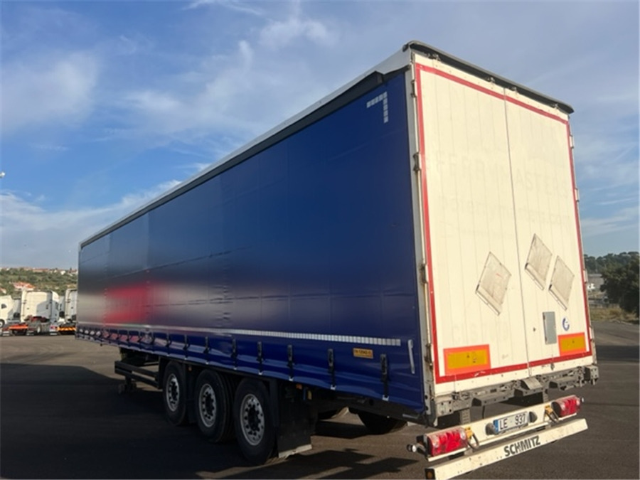 SCHMITZ CARGOBULL - Semi-remorque rideaux coulissants: photos 3 SCHMITZ CARGOBULL - Semi-remorque rideaux coulissants: photos 3