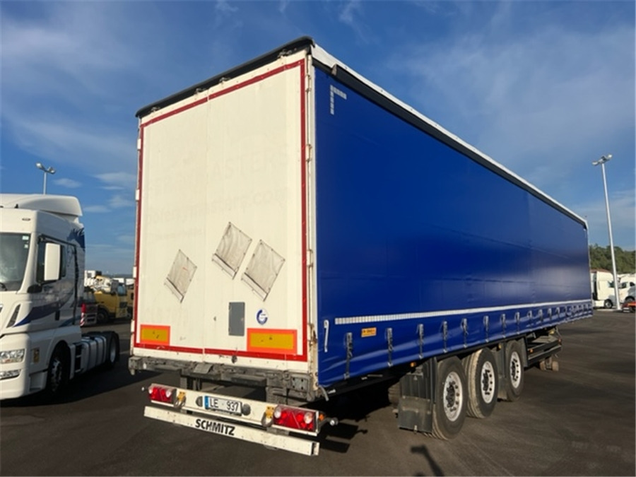 SCHMITZ CARGOBULL - Semi-remorque rideaux coulissants: photos 2 SCHMITZ CARGOBULL - Semi-remorque rideaux coulissants: photos 2