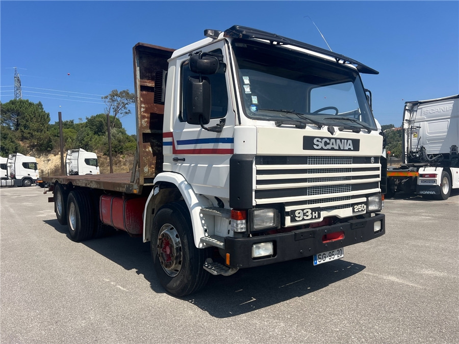 Scania 93h - Camion plateau: photos 3 Scania 93h - Camion plateau: photos 3