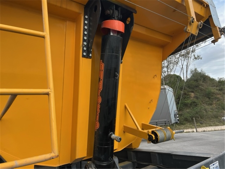 Semi-remorque benne Scorpion: photos 6 Semi-remorque benne Scorpion: photos 6