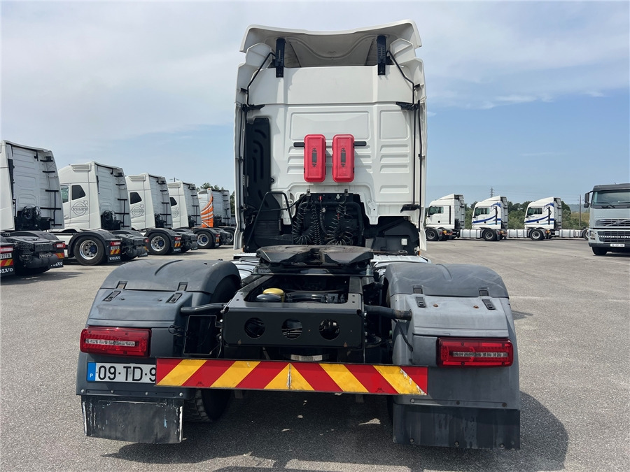 MAN TGX 18.460 - Tracteur routier: photos 5 MAN TGX 18.460 - Tracteur routier: photos 5
