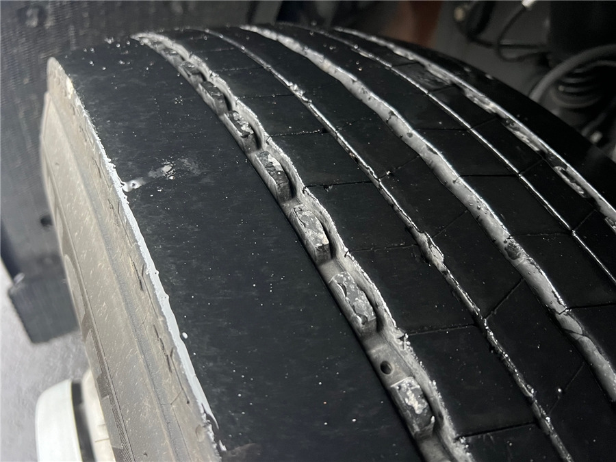 Camion à rideaux coulissants Volvo FE 280: photos 18