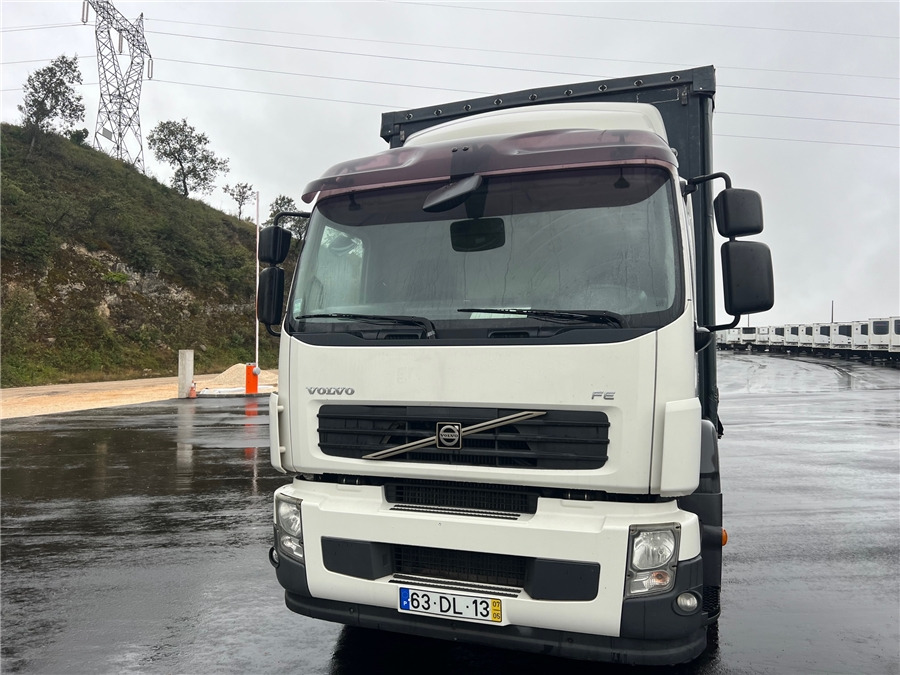 Volvo FE 280 - Camion à rideaux coulissants: photos 2 Volvo FE 280 - Camion à rideaux coulissants: photos 2