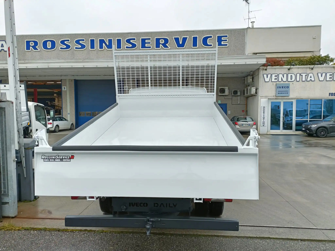 Utilitaire benne IVECO DAILY 35C14 DOPPIA CABINA RIBALTABILE 2.3: photos 7