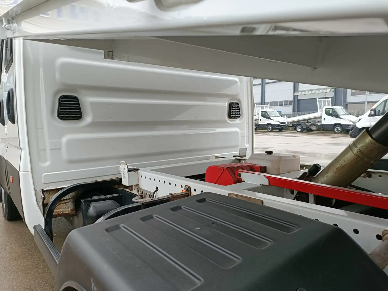 Utilitaire benne IVECO DAILY 35C14 DOPPIA CABINA RIBALTABILE 2.3: photos 6