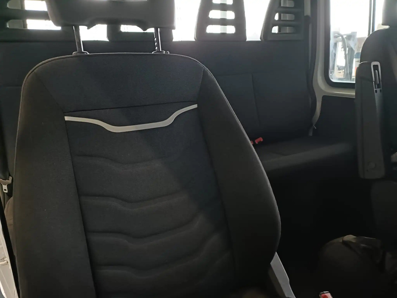 Utilitaire benne IVECO DAILY 35C14 DOPPIA CABINA RIBALTABILE 2.3: photos 10
