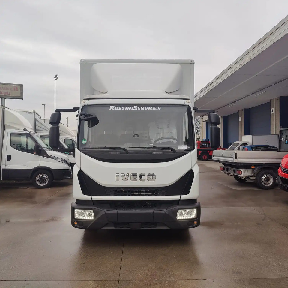 IVECO EUROCARGO 75E19 / 80E19 / 86E19 - Camion fourgon: photos 2 IVECO EUROCARGO 75E19 / 80E19 / 86E19 - Camion fourgon: photos 2
