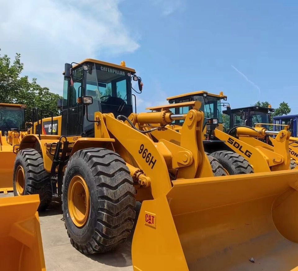 Caterpillar 966H - Chargeuse sur pneus: photos 2 Caterpillar 966H - Chargeuse sur pneus: photos 2