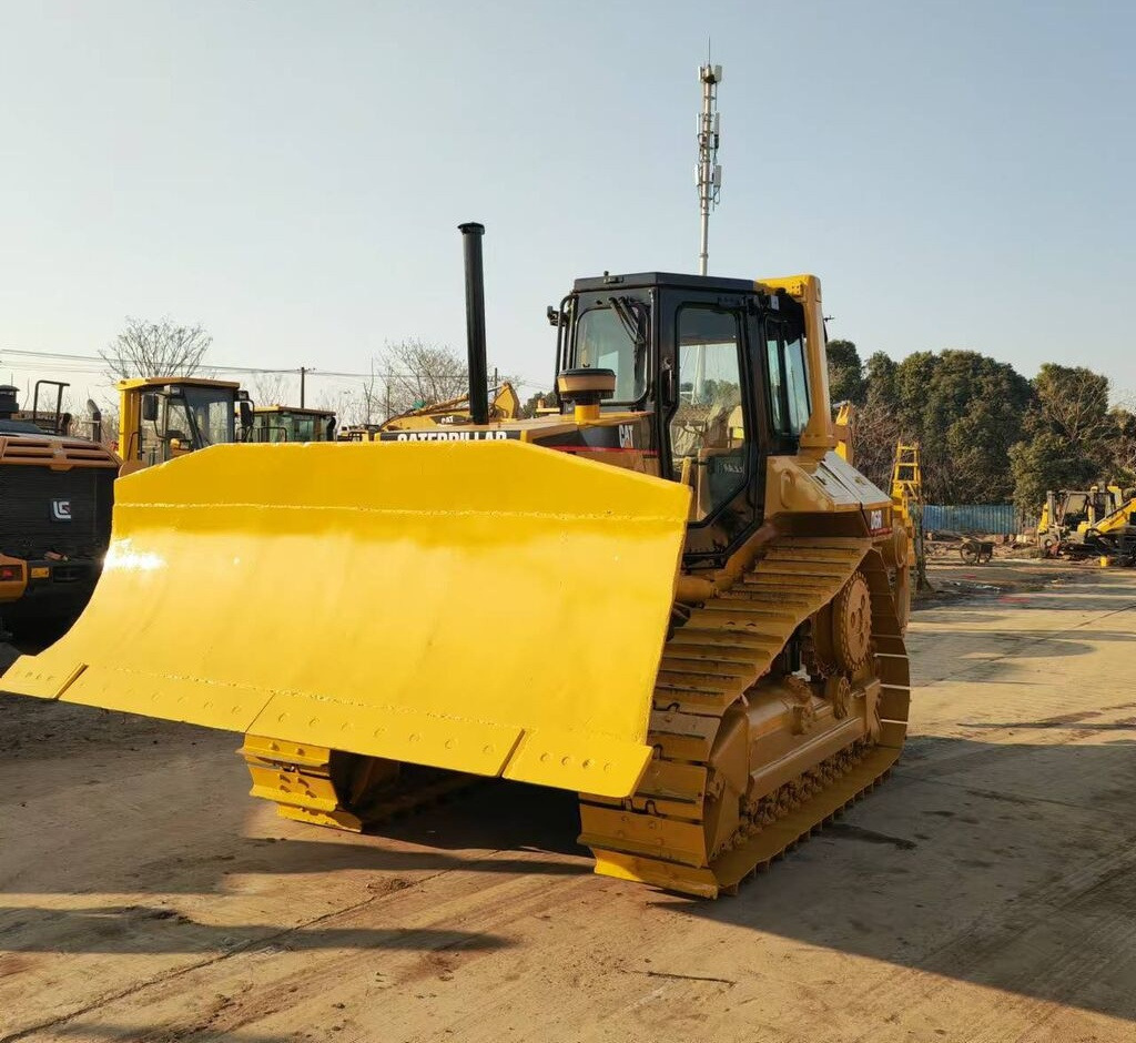 Caterpillar D6R - Bulldozer: photos 4 Caterpillar D6R - Bulldozer: photos 4