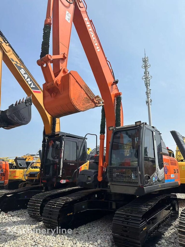 Hitachi ZX200-3 - Pelle sur chenille: photos 2 Hitachi ZX200-3 - Pelle sur chenille: photos 2